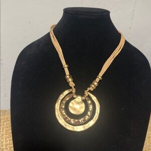 NWOT NECKLACE
